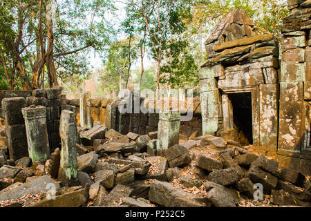 Rovine dell antico complesso Koh Ker, Cambogia Foto Stock