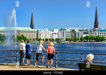Germania, Amburgo, Neustadt, 'Binnenalster' (interno) Alster, turisti Foto Stock