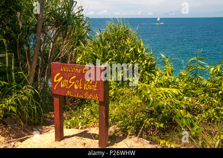 Vista al tramonto sul punto di Pulau Manukan, Parco Nazionale Tunku Abdul Rahman, offshore da Kota Kinabalu, Sabah Malaysian Borneo Foto Stock