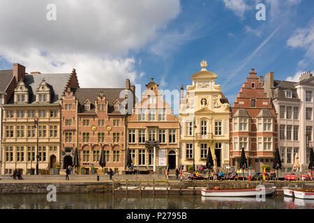 Edifici lungo il fiume Leie nella città di Gand, Fiandra orientale provincia, regione fiamminga, Belgio. Foto Stock