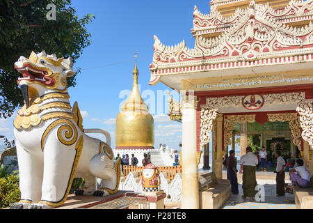 Bagan, Pagoda Bupaya in Old Bagan, chinthe, Mandalay Regione, Myanmar (Birmania) Foto Stock