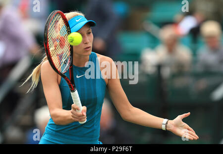 La Croazia ha Donna Vekic in azione contro la Bielorussia " Vera Lapko durante il giorno quattro della natura Valle Aperta a Nottingham Centro Tennis. Foto Stock