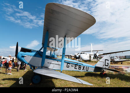 Madrid, Spagna - 3 Giugno 2018: De Havilland DH-60 Moth da 1925 aeromobile durante air show della storica collezione aerei a Cuatro Vientos airport Foto Stock