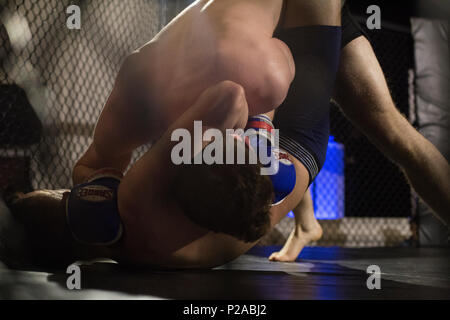 MMA lotta in Alloa, Scozia Foto Stock