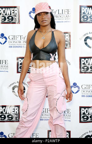 Philadelphia, PA, Stati Uniti d'America. 14 Giugno, 2018. Keke Palmer pone dietro le quinte al Power 99's la pace nelle strade al Festival Pier in Philadelphia, PA, il 14 giugno 2018 il credito: Star Shooter/Alamy Live News Foto Stock