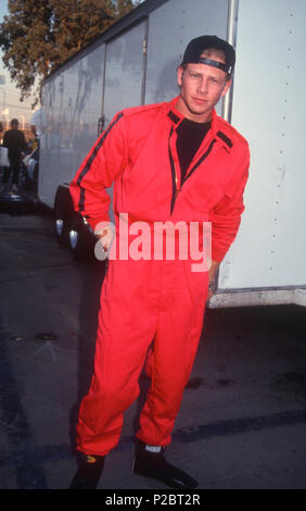 SAUGUS, CA - 12 ottobre: Attore Ian Ziering assiste Reid Rondell Celebrity la gara su strada su ottobre 12, 1991 a Saugus Speedway in Saugus, California. Foto di Barry re/Alamy Stock Photo Foto Stock