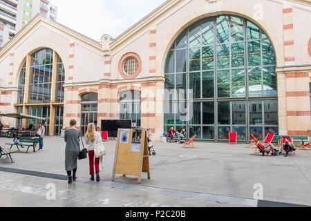 Francia, Parigi, il Centquatre, artistiche innovative e di istituzioni culturali Foto Stock