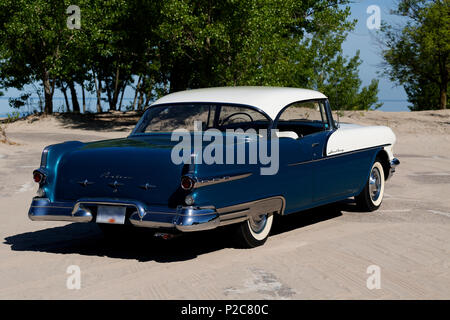 1956 Pontiac Capo stella 2 porta disco Top Foto Stock