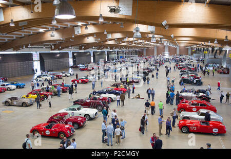 Esposizione in ambienti espositivi, oldtimer, Rennwagen, Autorennen, Mille Miglia, 1000 Miglia, 1000 Meilen, Brescia, Lombardia, Foto Stock