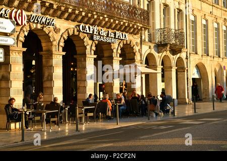 Francia, della Charente-Maritime, La Rochelle, il café de la Paix creato nel 1793 Foto Stock