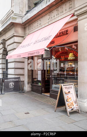 Patisserie Valerie cafe, Nottingham, Inghilterra, Regno Unito Foto Stock