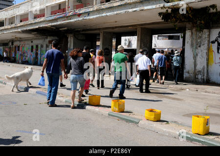 . ?????: ??????? ??????? ????? ???? Inglese: i partecipanti in Jane a piedi in Tel Aviv . 6 maggio 2009, 15:08:06. Deborah Sinai 27 Janeswalktlv2 Foto Stock