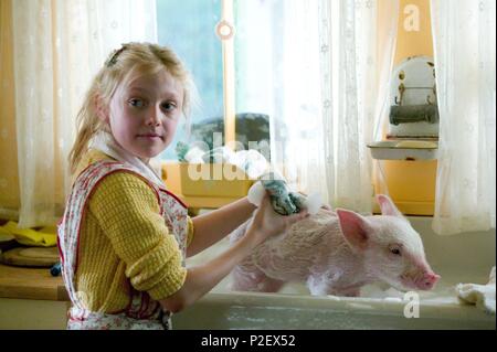 Pellicola originale titolo: CHARLOTTE DEL WEB. Titolo inglese: CHARLOTTE DEL WEB. Regista: gary WINICK. Anno: 2006. Stelle: Dakota Fanning. Credito: Paramount Pictures / Album Foto Stock