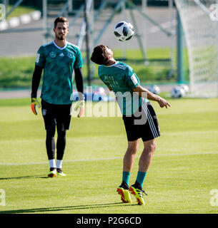 Vatutinki, Russland. Il 15 giugno, 2018. Leon Goretzka (Germania) GES/calcio/World Cup 2018 Russia: Pratica DFB Mosca/Vatutinki, 15.06.2018 GES/Soccer/calcio/World Cup 2018 Russia: DFB-pratica, Mosca/Watutinki, 15 Giugno 2018 | Utilizzo di credito in tutto il mondo: dpa/Alamy Live News Foto Stock