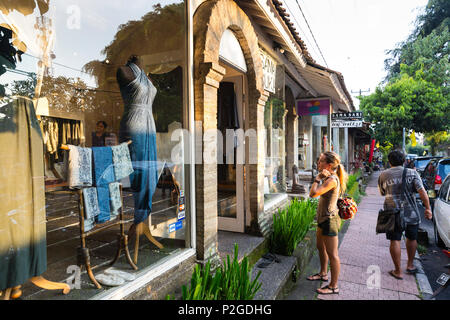 Shopping street, Ubud Gianyar, Bali, Indonesia Foto Stock