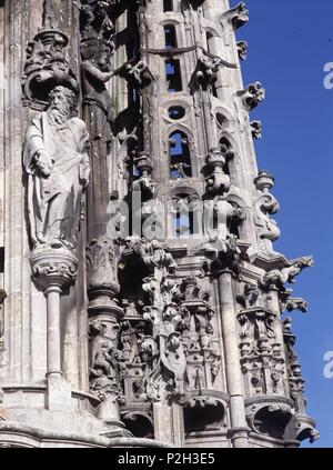 Catedral de Burgos, iniciada el año 1221 finalizada y en el s.XVI. Detalle de las Torres de la Catedral. Foto Stock