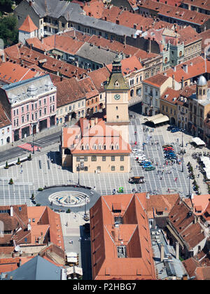 Piazza del Consiglio e della città vecchia, Brasov, Romania Foto Stock