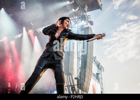 La Svezia Solvesborg - Giugno 09, 2018. Il finlandese metallo sinfonico vocalist Tarja esegue un concerto dal vivo durante la Presidenza svedese music festival Sweden Rock Festival 2018. (Photo credit: Gonzales foto - Terje Dokken). Foto Stock