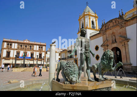 Lion fontana sulla Plaza de Socorro square, Ronda, provincia di Malaga, Andalusia, Spagna Foto Stock