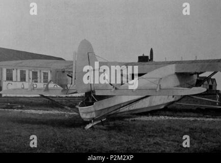 . Questo file non ha descrizione e può essere privo di altre informazioni. Si prega di fornire una descrizione significativa di questo file. . Questo file è privo di informazioni sull'autore. 69 Particolare del posteriore Ca Foto Stock