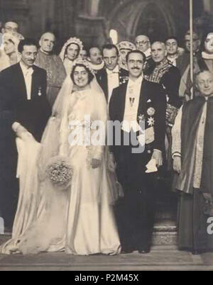 . Inglese: Maria Francesca di Savoia e Luigi Carlo di nozze Bourbon-Parma 1939-01-23 . Il 30 gennaio 1939. Unknown 53 Maria Francesca di Savoia e Luigi Carlo di nozze Bourbon-Parma 1939-01-23 Foto Stock