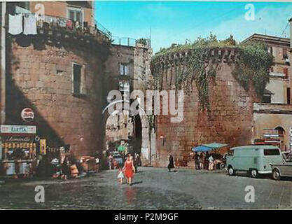 . Italiano: Napoli, Porta Nolana. Cartolina a colori. Autore sconosciuto. 1970s. Unknown 62 Napoli, Porta Nolana 2 Foto Stock