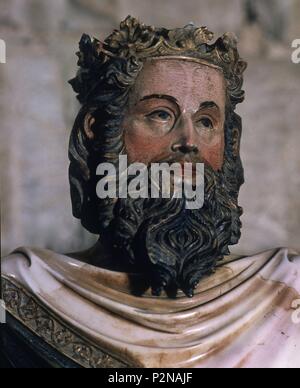 Statua di re Carlo II di Navarra - 1345 - alabastro e policromi. Autore: Jaime Cascalls (d. 1378). Posizione: CATEDRAL-MUSEO DIOCESANO di Gerona, Spagna. Noto anche come: ESTATUA DE SAN CARLOMAGNO PROBABILE PEDRO IV DE ARAGON. Foto Stock