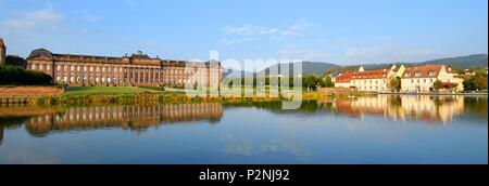 Francia, Bas Rhin, Saverne, il castello di Rohan e il canale dal fiume Marne al fiume Reno Foto Stock