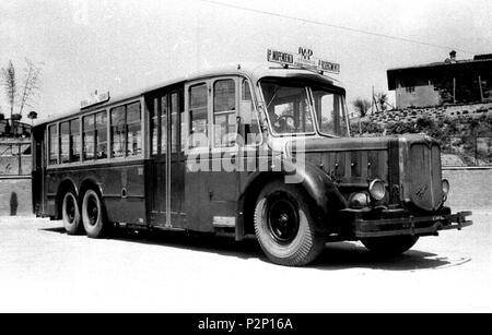 . Italiano: Autobus Alfa Romeo 110A di Roma . Il 6 agosto 2013, 01:30:57. 5 sconosciuto Alfa Romeo 110 n.c Foto Stock