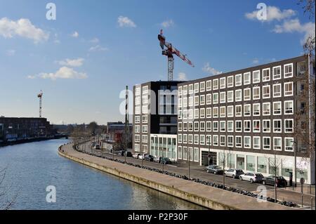 Francia, Nord, Lille, Bois Blancs quartiere residenziale, residences sulle rive della Deule e vicino al EuraTechnologies Business Park centro ICT di eccellenza nella metropoli di Lille Foto Stock