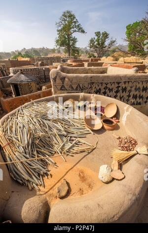 Il Burkina Faso, Regione Center-Sud, Nahouri provincia, Tiebele, il Royal Court è una straordinaria testimonianza delle tradizioni Kassena e architettura Foto Stock