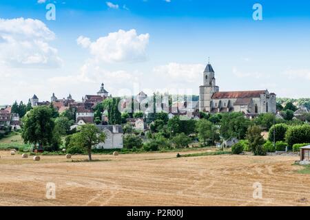 Francia, lotto (46), Martel, ferroviaria da superiore area di Quercy, Le Truffadou, vista di Martel città dal treno Foto Stock