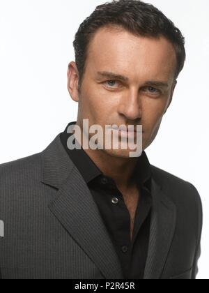 Pellicola originale titolo: / nip tuck-TV. Titolo inglese: / nip tuck. Anno: 2003. Stelle: JULIAN MCMAHON. Credito: WARNER BROS TV / Album Foto Stock