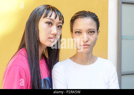 Milano, Italia. 16 Giugno, 2018. Milano moda uomo primavera estate 2019. m1992 backstage. Nella foto: modello Credit: Indipendente Agenzia fotografica/Alamy Live News Foto Stock