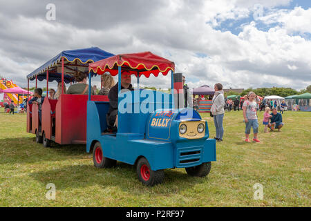 Grande Sankey, Cheshire, Inghilterra, Regno Unito. 16 Giugno 2018 - e per il divertimento di tutta la famiglia giorno al grande Sankey, Cheshire, Inghilterra, UK Credit: John Hopkins/Alamy Live News Foto Stock