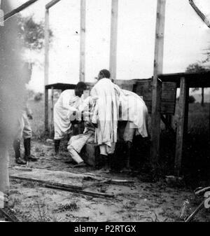 . Italiano: Mai Lahla, 13-2-1936 - XIV - L'eccidio, nel cantiere Gondrand . Il 13 febbraio 1936. 1 sconosciuto 1936AfricaOrientaleEccidioCantiereGondrand57 Foto Stock