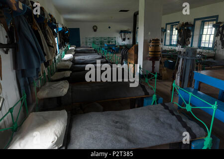 Soldati dormitori, caserma di cavalleria. Settembre, 2016. Fort Laramie, Wyoming USA Foto Stock