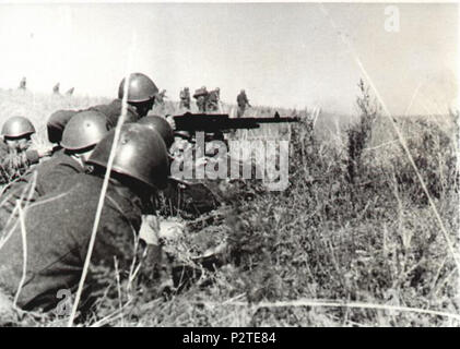 . Inglese: soldati italiani (Blackshirts) durante il funzionamento Barbarossa. 1941. Membro sconosciuto dell'Esercito Italiano 17 CCNN in Russia 1 Foto Stock