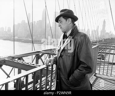 Pellicola originale titolo: DUE PER L'altalena. Titolo inglese: due per l'altalena. Regista: ROBERT WISE. Anno: 1962. Stelle: Robert Mitchum. Credito: United Artists / Album Foto Stock