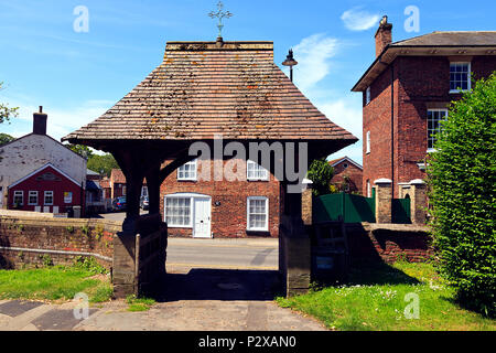 Lych Gate a San Pietro e San Paolo Chiesa, Burgh le Marsh, Lincolnshire Foto Stock