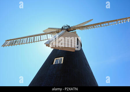 Burgh-le-Marsh cinque navigato Windmill, Lincolnshire, Regno Unito Foto Stock