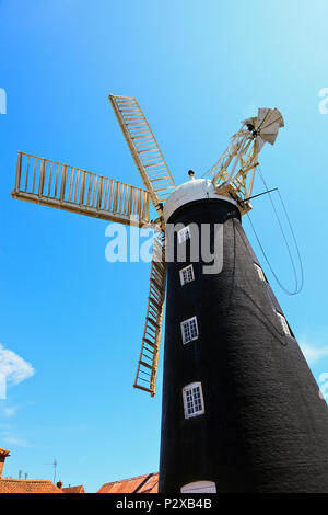 Burgh-le-Marsh cinque navigato Windmill, Lincolnshire, Regno Unito Foto Stock