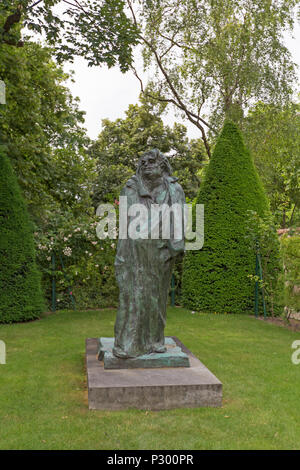 Statua di Balzac da Rodin a Parigi Francia Foto Stock