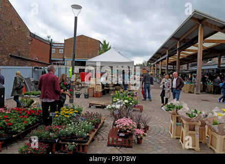 Altrincham retail di successo del mercato della città (simile al mercato di Borough), Trafford consiglio, Greater Manchester North West England, Regno Unito Foto Stock