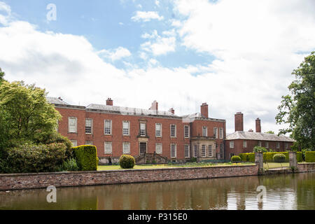 Viste di Dunham Massey proprietà del National Trust e giardini vicino Altrincham, Cheshire Foto Stock