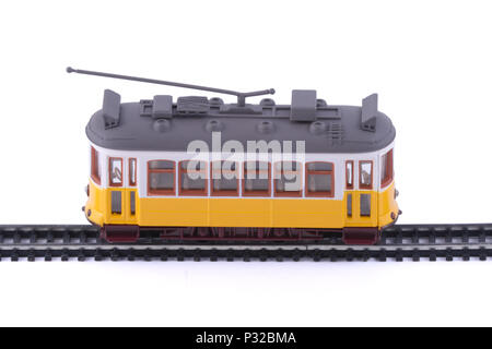 Il giallo di Lisbona il tram. Foto Stock