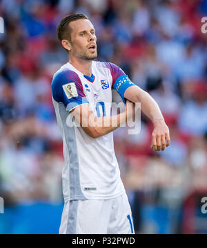 Mosca, Russland. 16 Giugno, 2018. Gylfi Sigurdsson (Islanda) GES/calcio/World Championship 2018 Russia: Argentina - Islanda, 16.06.2018 GES/Soccer/calcio/Coppa del Mondo 2018 Russia: Argentina vs. Islanda, città, 16 Giugno 2018 | Utilizzo di credito in tutto il mondo: dpa/Alamy Live News Foto Stock