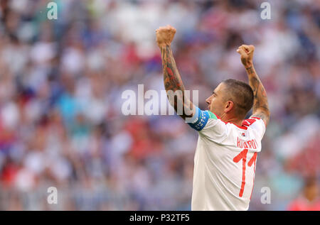 Samara, Russia. 17 Giugno, 2018. Aleksandar Kolarov di Serbia celebra il punteggio durante un gruppo e corrispondenza tra Costa Rica e della Serbia al 2018 FIFA World Cup di Samara, Russia, 17 giugno 2018. Credito: Maohua Fei/Xinhua/Alamy Live News Foto Stock