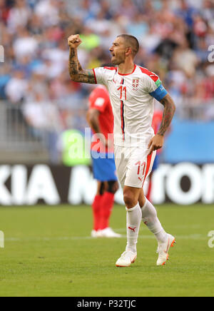 Samara, Russia. 17 Giugno, 2018. Aleksandar Kolarov di Serbia celebra il punteggio durante un gruppo e corrispondenza tra Costa Rica e della Serbia al 2018 FIFA World Cup di Samara, Russia, 17 giugno 2018. Credito: Maohua Fei/Xinhua/Alamy Live News Foto Stock