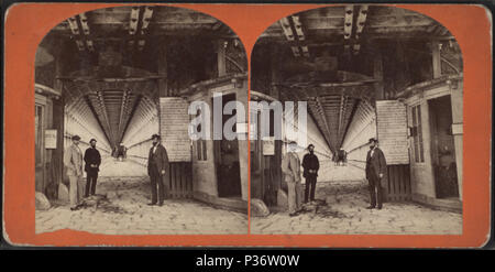 . Ingresso al carrello modo sospensione ponte, Niagara. Creato: ca. 1875. Copertura: [ca. 1875]. Elemento digitale pubblicata 8-11-2006; aggiornato 2-11-2009. 96 Ingresso al carrello modo sospensione ponte, Niagara, da Robert N. Dennis raccolta di vista stereoscopica Foto Stock